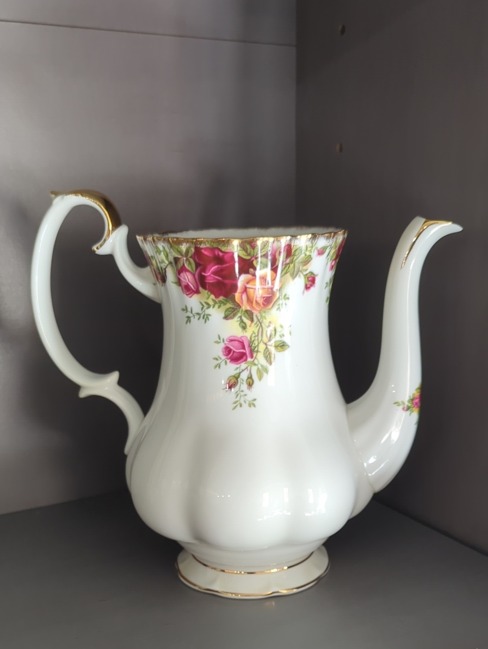 Royal Albert White Porcelain Teapot Old Country Roses